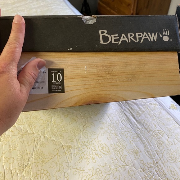 Size 10 shoes - Picture 1 of 3